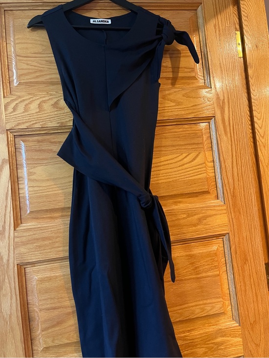 Jil Sander Dresses & Skirts - Jil Sander Navy Sleeveless Tie-Waist Midi Dress
